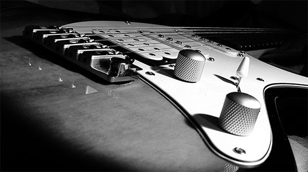guitar-web.jpeg